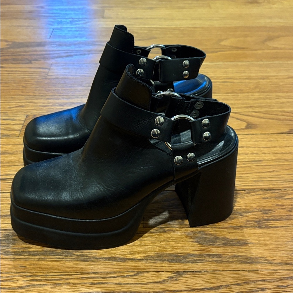 Free People Harness platform bootie SZ 8 worn twice